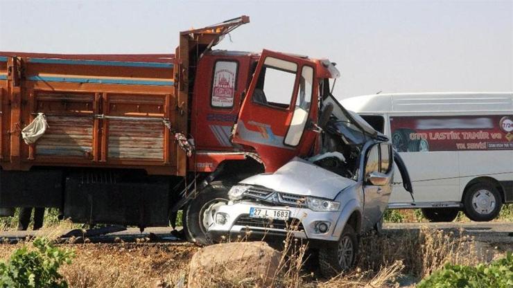 Son dakika... Kiliste askeri araç devrildi: 2 asker şehit oldu