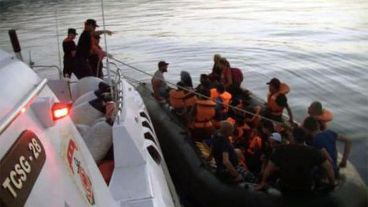 Ayvacıkta 42 kaçak göçmen yakalandı