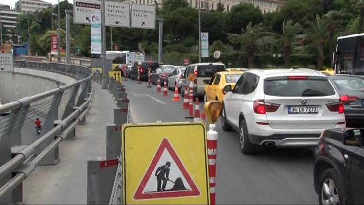 Şehitler Tepesinde yol çalışması