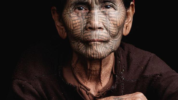 Suratında dövme olan son Asyalılar