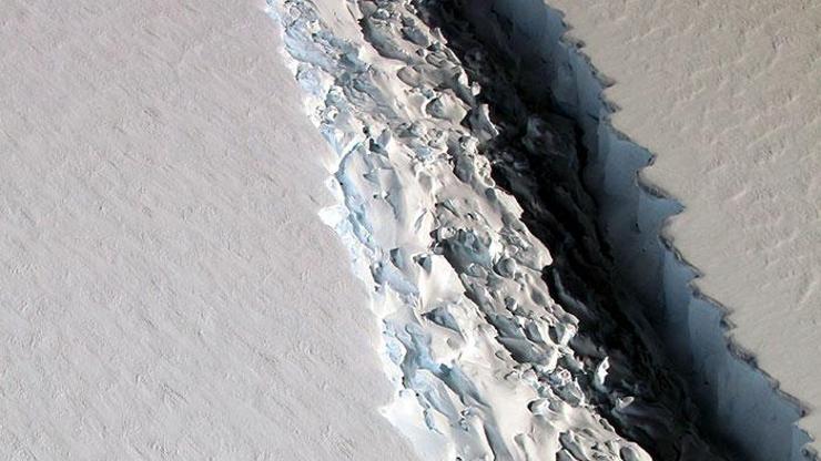 Küresel felaket... Antarktikadan trilyon tonluk buz kütlesi koptu