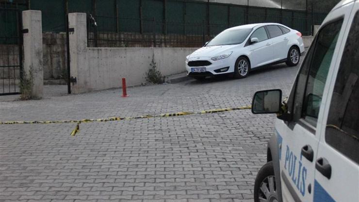 Hastane otoparkındaki şüpheli paket polisi alarma geçirdi