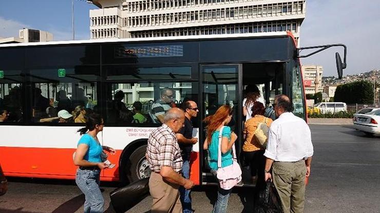 İzmirde 15 Temmuz’da ulaşım 12 saat ücretsiz