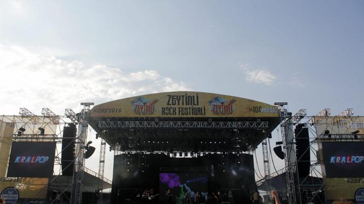 Zeytinli Rock Festivaliyle müziğe doymaya az kaldı