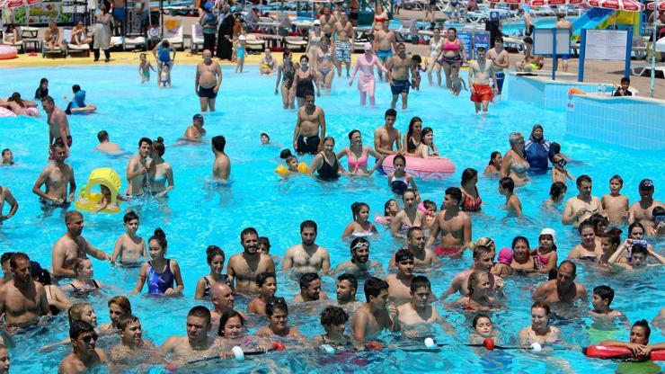 Antalyada havuzlar dolup taşıyor