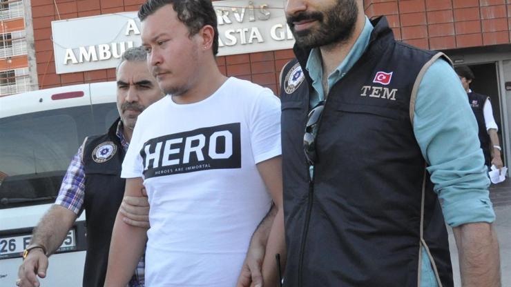 Eskişehirde Hero tişörtlü genç gözaltına alındı
