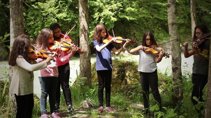 Çayelili çocukların orkestrasından muhteşem Game of Thrones Theme Cover