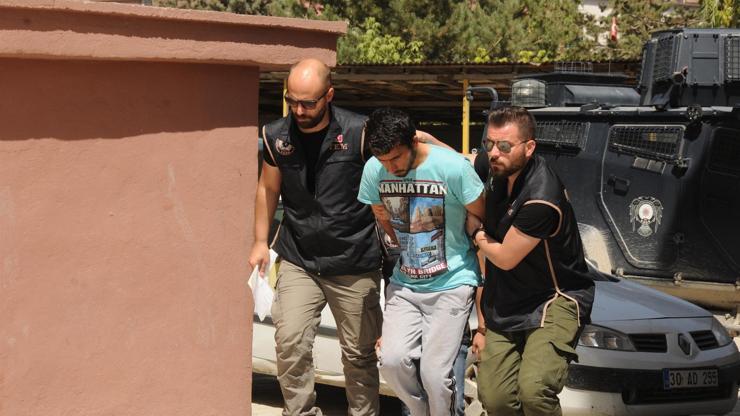 PKKnın Hakkaride yakalanan bombacısı tutuklandı
