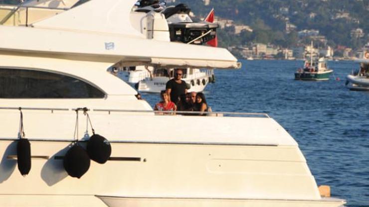 Gelin adayı Nazı üzecek kare Hüseyin Ağaoğlu teknesiyle çapkınlık turunda yakalandı