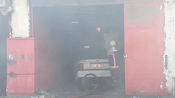 Ankarada yangın: 5 dükkan küle döndü