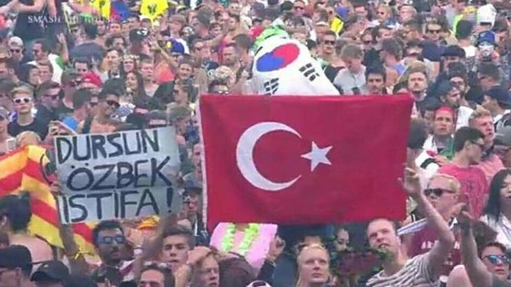 Dursun Özbek istifa pankartı açtı
