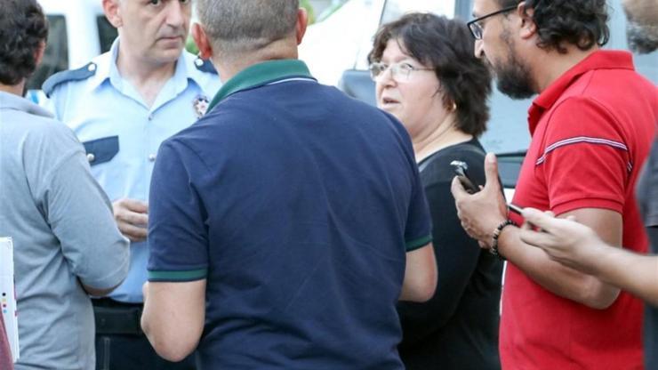 Antalyada kapkaç: Boynundaki kolyesini çalıp kaçtı