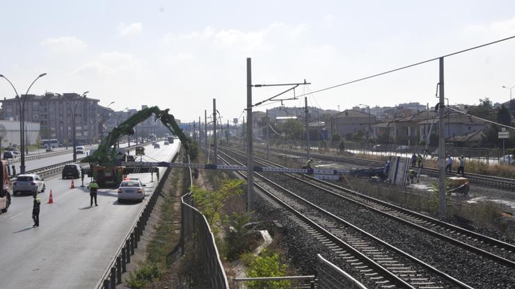 Son dakika... İzmitte tren seferleri durdu