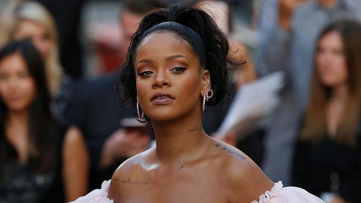 Rihannayı nasıl dövdüğünü belgeselde anlattı