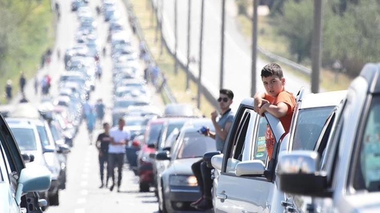 Kapıkulede araç kuyruğu 7 kilometre