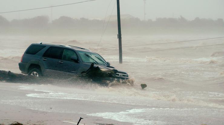 Teksası Harvey Kasırgası vurdu