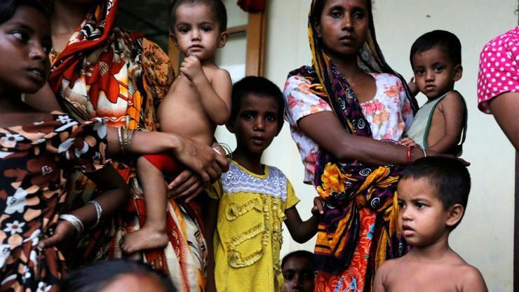 Binlerce Müslüman Bangladeşe kaçıyor