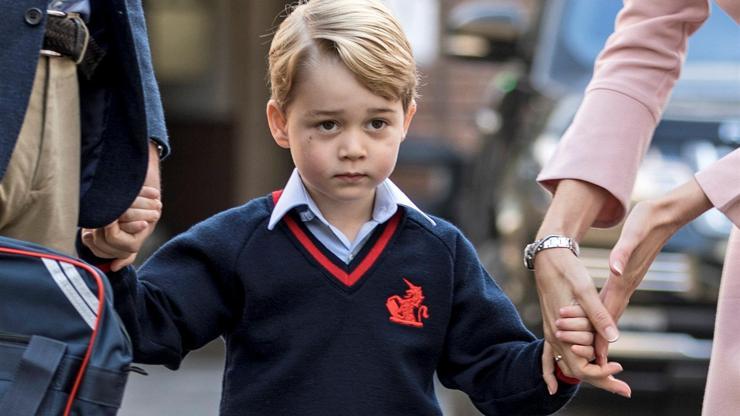 Küçük Prens George okula başladı Hem de oldukça mütevazı bir ücret ödeyecekler