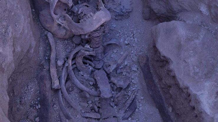 Nevşehir’de 800 yıllık mezar bulundu
