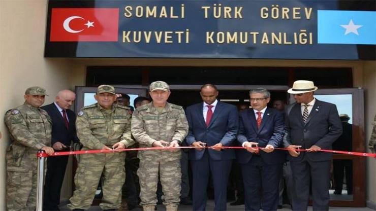 Türkiyenin yurt dışındaki en büyük askeri üssü açıldı