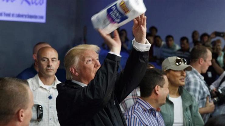 Trump kasırga mağdurlarına kağıt havlu attı