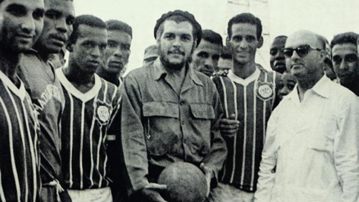 Fotoğraflarla Che Guevara ve futbol