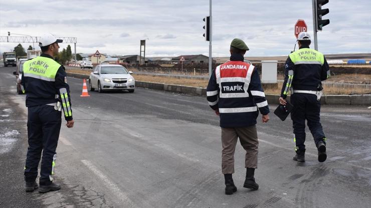 Türkiye genelinde trafik uygulaması: 18 bin sürücüye ceza kesildi