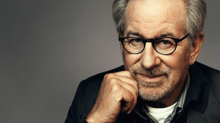Apple Steven Spielbergi transfer etti