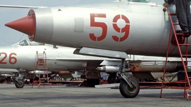 Sahibinden satılık Sovyet savaş uçakları