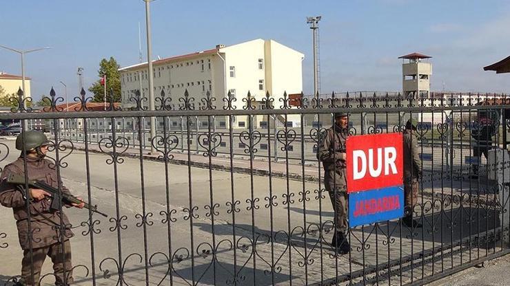 Demirtaşın kaldığı cezaevinde 56 PKKlı açlık grevine başladı