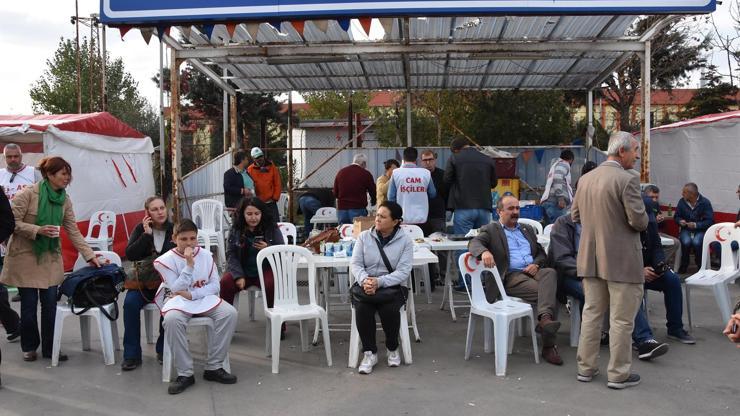 Yürütülmeyen eylemdeki cam işçileri İstanbula otobüslerle gidecek