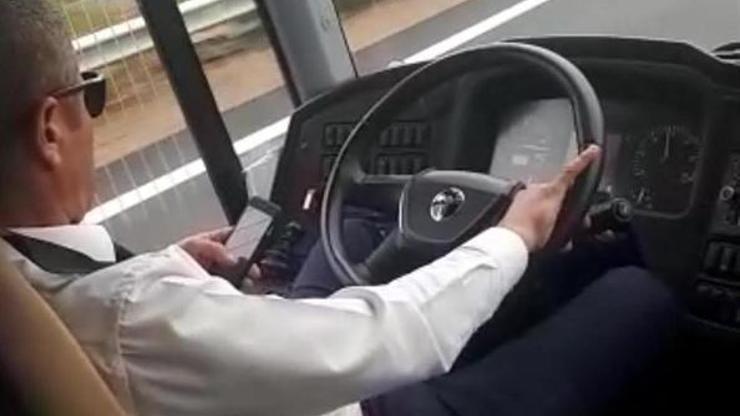 Kural tanımaz şoför: Cep telefonuyla oynadı, hız sınırlarına uymadı
