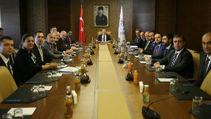 Bakan Osman Aşkın Bak, FIBA yetkililerini kabul etti