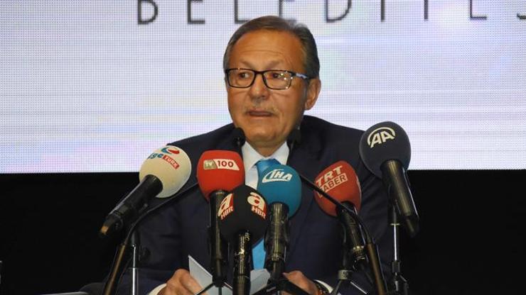 Son dakika... Ahmet Edip Uğur istifa etti