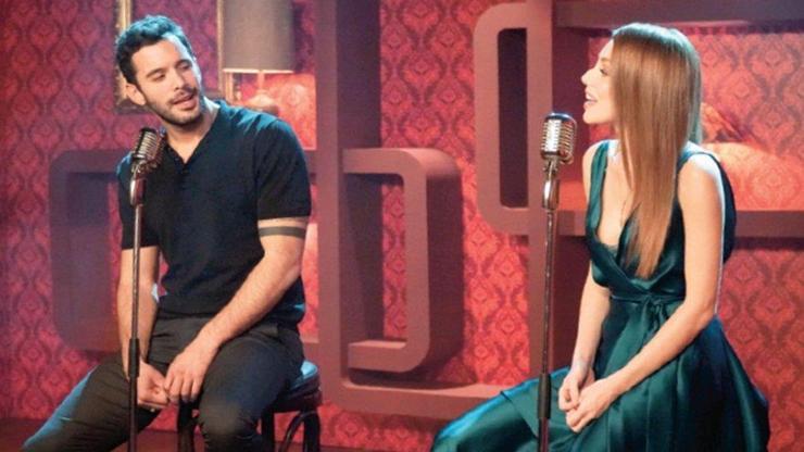 Barış Arduç ve Elçin Sangunun Mutluluk düeti