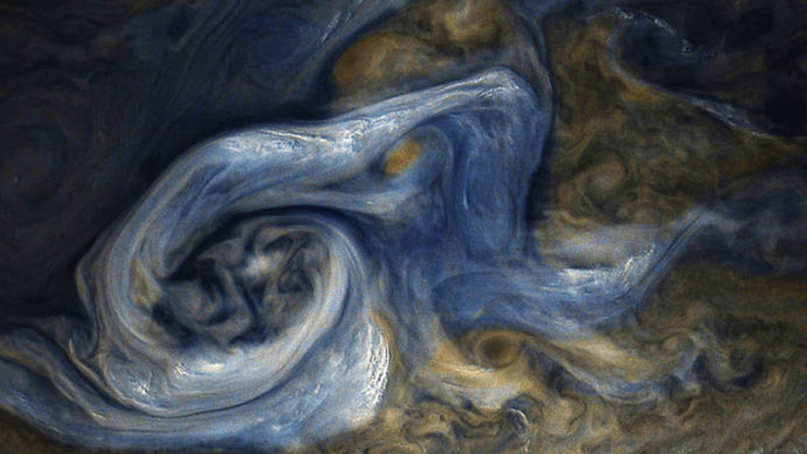 Juno, Jüpiterde fırtınayı görüntüledi