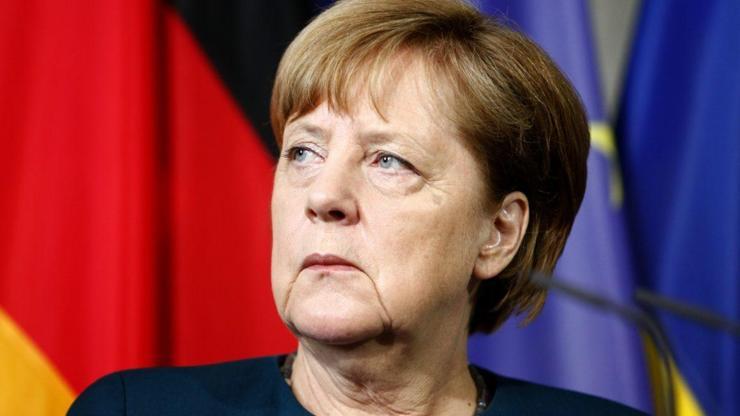 Merkel istifa mı ediyor