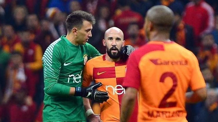 Galatasarayda 4 futbolcu sakatlandı