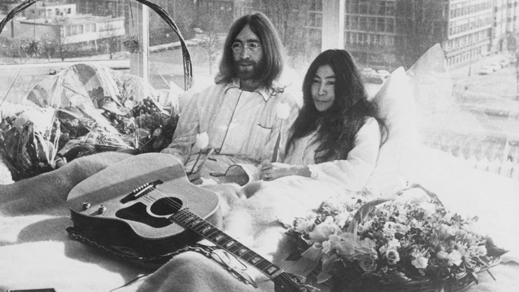 Yoko Ono, John Lemona dava açtı