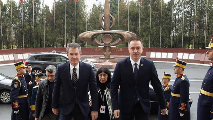 Milli Savunma Bakanı Nurettin Canikli Romanyaya gitti