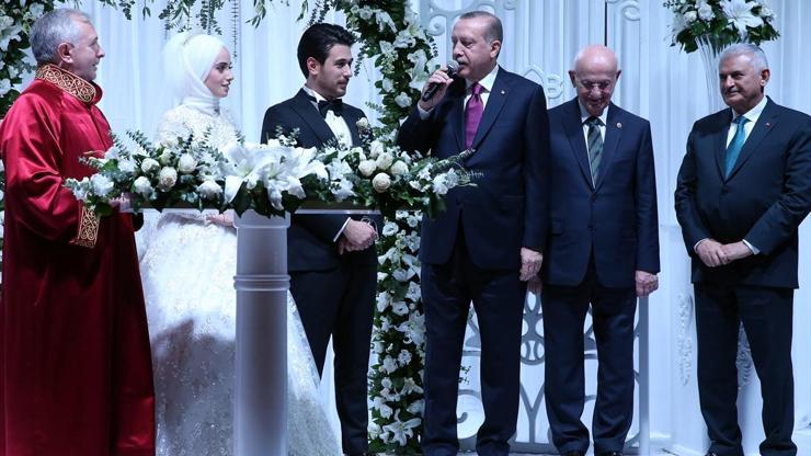Ankara Müftüsü ilk kez resmi nikah kıydı