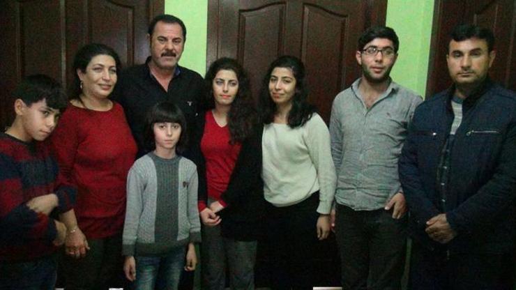 Üniversiteli Zelal, kurtarılma sevincini ailesiyle yaşıyor