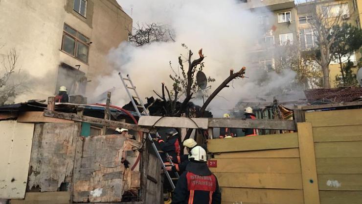 Son dakika... İstanbulun Üsküdar ilçesinde yangın