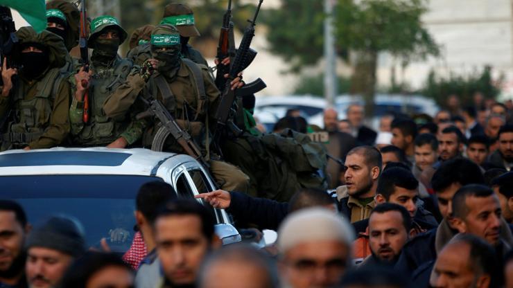 ABDnin Kudüs kararına karşı Kassam Tugaylarından roketli, ağır silahlı yürüyüş