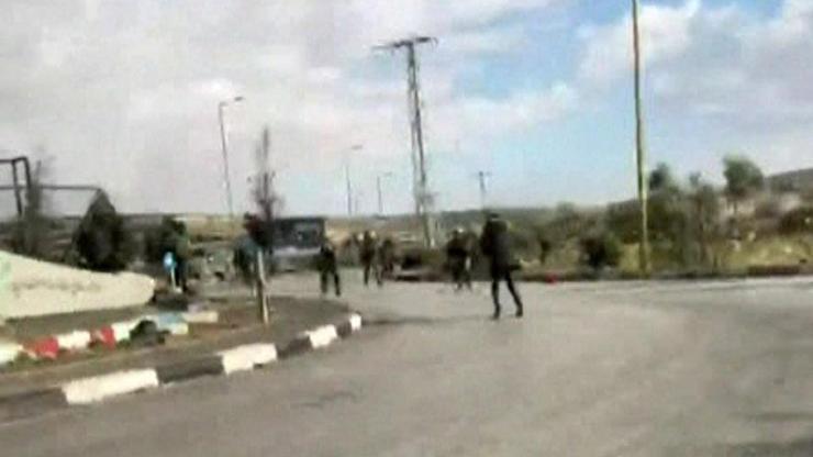 İsrail askerleri canlı yayında Filistinli protestocuyu vurdu