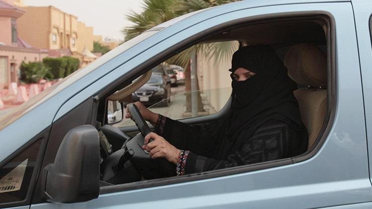 Suudi kadınlar için bir yasak daha kalktı