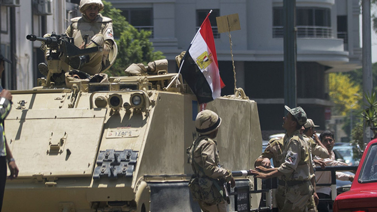 Mısırda askeri araca saldırı: Çok sayıda asker hayatını kaybetti