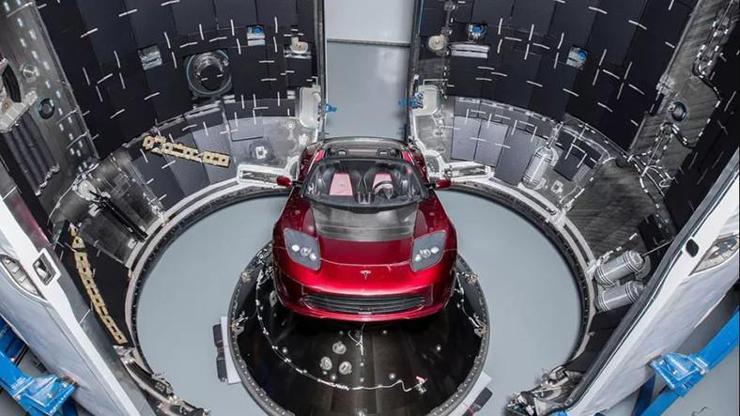 Tesla Roadster’a Mars yolculuğu göründü