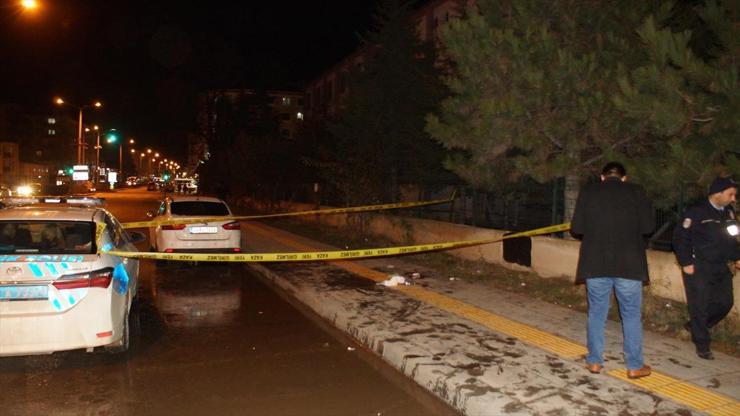 Ankara Çubukta bir kadın boşandığı eşinin bıçaklı saldırısına uğradı