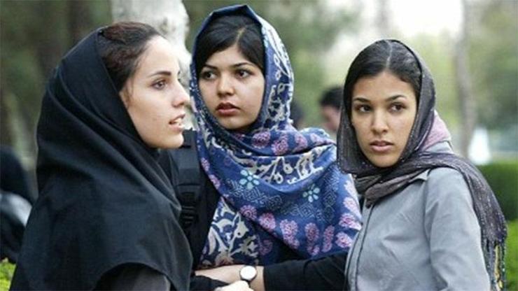 İranda çarpıcı gelişme: İslami kıyafet kurallarına uymayan kadınlar artık tutuklanmayacak